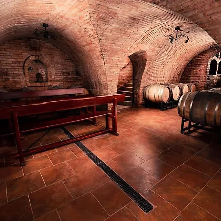 Stepanske Sklepy - Dolni Sklep Mutěnice